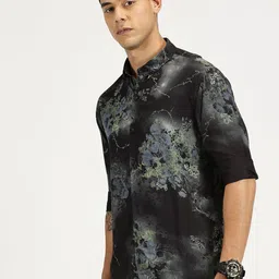 RAVINIK Men India Slim Fit Spread Collar Floral Printed Cotton Casual Shirt image 4