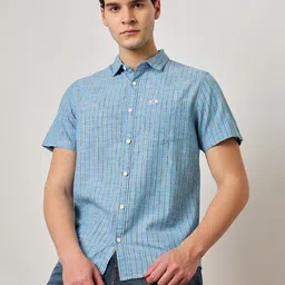 Lee Straight Checked Cotton Casual Shirt-picture-22