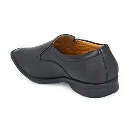 HERE&NOW Men Black Formal Slip-On Shoes image 2