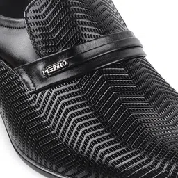 Metro Men Black Textured Leather Formal Loafers image 4