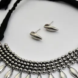 SOHI Silver Plated Jewellery Set image 3