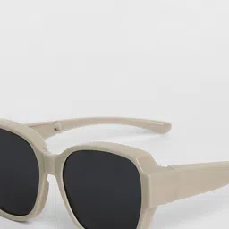 HAUTE SAUCE by  Campus Sutra Women Oversized Sunglasses with Polarised Lens AW24_HSSG2581 image 4