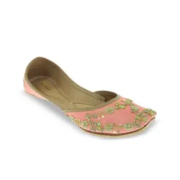 Fulkari Embellished Square Toe Leather Mojaris image 3