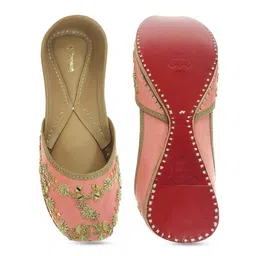 Fulkari Embellished Square Toe Leather Mojaris image 2