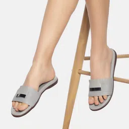 Monrow Women Grey Solid Open Toe Flats-image-69