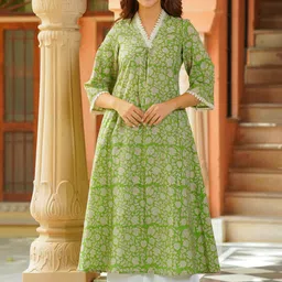 Ambraee Floral Printed V-Neck Pleated Pure Cotton Anarkali Kurta With Palazzos-picture-16