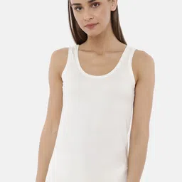 Macrowoman W-Series Thermal Deep Neck Camisole-picture-26