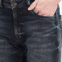 Jack & Jones Men Slim Fit Mildly Distressed Light Fade Stretchable Cotton Jeans image 5