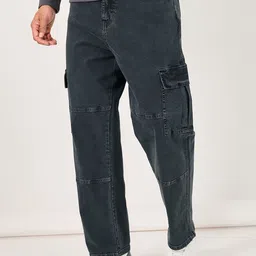 Styli Men Solid Loose Fit Utility Cargo Jeans-image-57