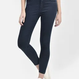 Crimsoune Club Women Skinny Fit Mid-Rise Clean Look Stretchable Cropped Jeans-picture-41