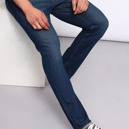 Lee Men Mid Rise Rodeo Clean Look Light Fade Stretchable Jeans-image-0