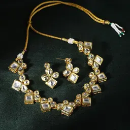 The Pari Gold-Plated Kundan-Studded Jewellery Set-image-47