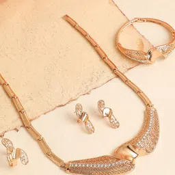 SOHI Gold-Plated Stone-Studded Jewellery Set-image-97