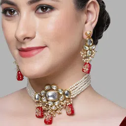 KARATCART Gold-Plated Kundan Studded & Beaded Jewellery Set image 2