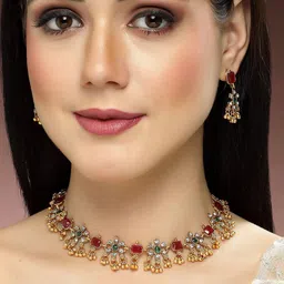 KARATCART Gold-Plated Kundan Stone Studded Jewellery Set image 5