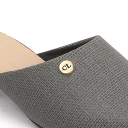 Carlton London Textured Round Toe Block Heeled Pumps image 4