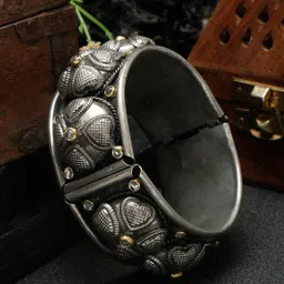 Sangria Silver-Plated Studded Oxidized Cuff Bracelet-picture-19