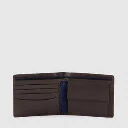 Tommy Hilfiger Men Textured Leather Two Fold Wallet image 3