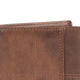 Columbia Men Leather Two Fold Wallet image 3
