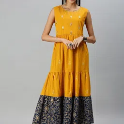 SHOWOFF Women Yellow Geometric Embroidered Anarkali Kurta-picture-27