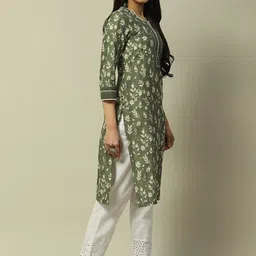 Rangriti Floral Printed Notched Neck Cotton Kurta image 4