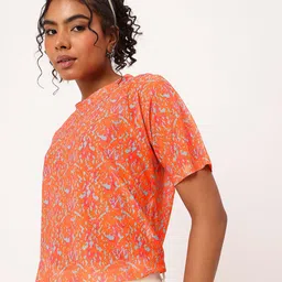 DressBerry Sweet & Spicy Printed Semi Sheer Soft Net Longline Top image 4