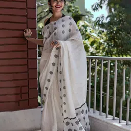 Aldwych Polka Dots  Banarasi Saree-picture-10