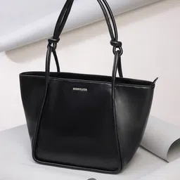 Berrylush Structured Shoulder Bag-picture-23
