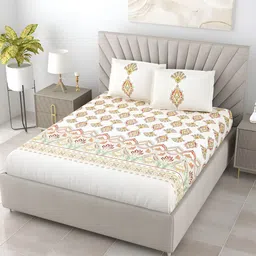 Salona Bichona Green Floral Printed Cotton 300 TC King Bedsheet With 2 Pillow Covers image 5