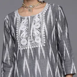 KALINI Women Embroidered Flared Sleeves Thread Work Handloom Kurta image 2