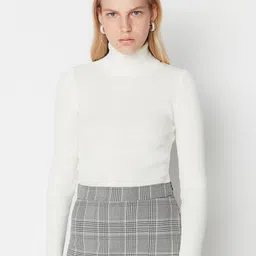 Trendyol Turtle Neck Ribbed Pullover image 3