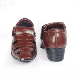 Bxxy Men Roman Comfortable Shoe-Style Elevator Sandals image 3