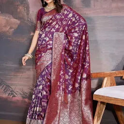 House of Pataudi Woven Design Banarasi Saree With Blouse Piece image 4