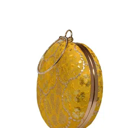 ARTKLIM Embroidered Box Clutch image 3