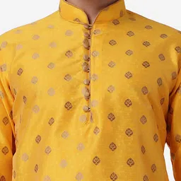 ROYAL KURTA Men Printed Kurta with Salwar image 4