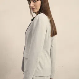 vero moda Women Solid Single Breasted Casual Blazer image 3