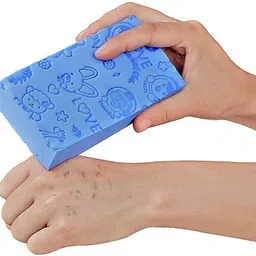 New Dry Skin Removal Bath Body Shower Sponge - SPA Scrub Exfoliate Dead Skin Remover for Women , Men and Children (Pack of 1)-image-50