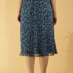 nuevosdamas Women Printed Flared Blue Skirt image 2