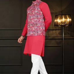 metro traders Men Cotton Blend Kurta Pyjama Ethnic Jacket Set image 3