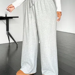 dockstreet Women Solid Grey Track Pants image 3