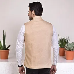houseofcommon Solid Men Waistcoat image 2