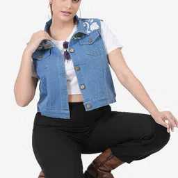 SUMAVI-FASHION Embroidered Crop Denim Jacket image 4