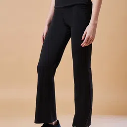 COLOR CAPITAL Women Pack Of 3 Flared Ankle-Length Antimicrobial Gym Tights image 5