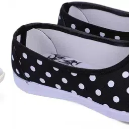 hiyaga Casuals For Women-picture-26