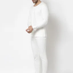 Kalt Men White Solid Thermal Set image 5
