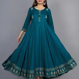 style n selfie Women Embellished Viscose Rayon Anarkali Kurta-picture-17
