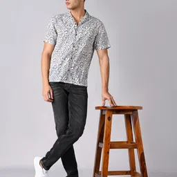 integriti Men Slim Mid Rise Grey Jeans image 2