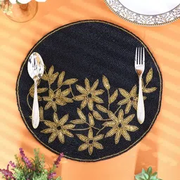 YWULY Black & Cream Colored 2 Pieces Floral Printed Beaded Table Placemats image 4