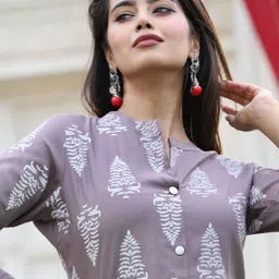 ldk Women Viscose Rayon Kurta Palazzo Set image 4