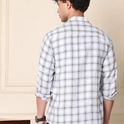 metronaut Men Regular Fit Solid Spread Collar Casual Shirt image 2